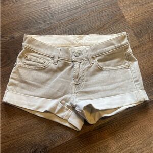 Shors | light gray | size 24